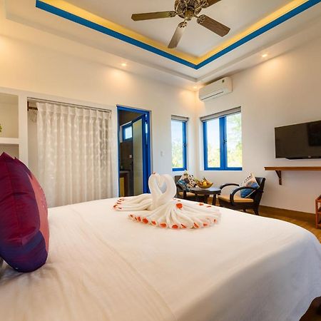 Local Beach Front Villas Tan Thanh Exterior photo